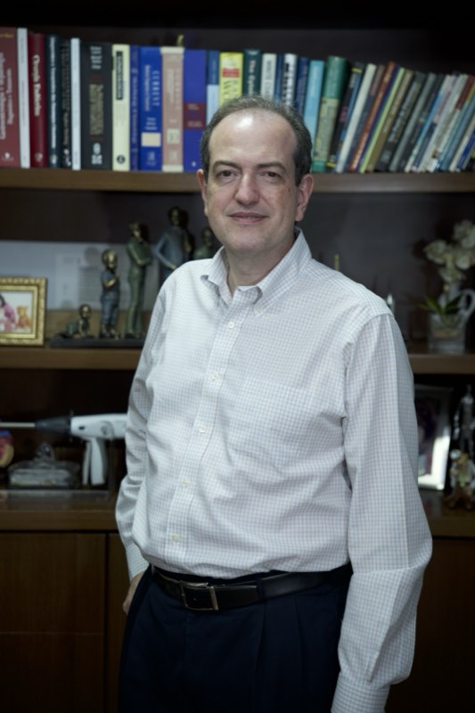 Dr. José Luis Lopes Corrêa